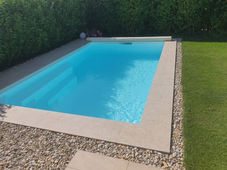 Pool Impression