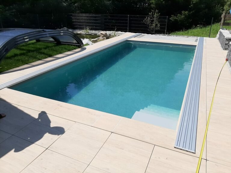 Pool Impression